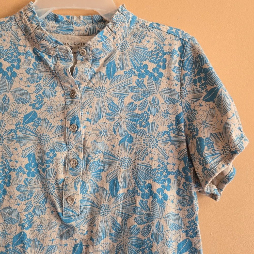 Liz Claiborne Floral Top, PTP=19"